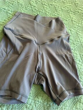 High-Rise Athletic Bike Shorts in Taupe Gray